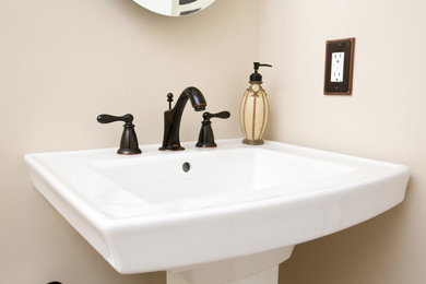 Example of a classic bathroom design in DC Metro
