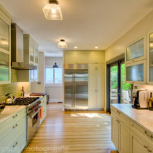Refrigerator surround