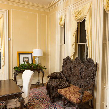 GLENDALE HOLIDAY HOME TOUR