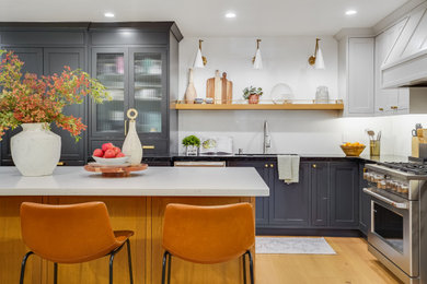 Kitchen photo in San Francisco