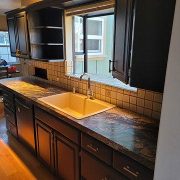 Black Kitchen Cabinets