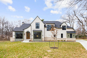 W 93rd Terrace- Leawood Cul-de-Sac
