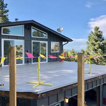 DecTec Deck Roof, Fortress Cable Railing and Wild Hog wire fence