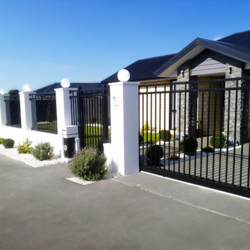 Modern Decorative Fence With Automatic Gate