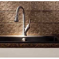 Fasade Traditional 10, Argent Bronze - Home Decor