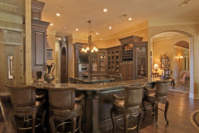 Example of a home bar design in Austin