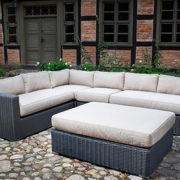 Toja Patio Furniture - Yorkville Sectional Set - House