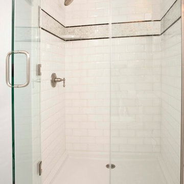 Redmond Cottage Small Bath