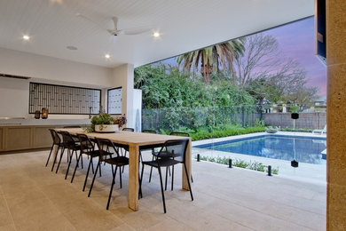 Inspiration for a contemporary verandah in Adelaide.