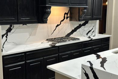 Kitchen - traditional kitchen idea