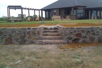 Inspiration for a landscaping in Dallas.