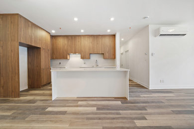 Inspiration for a modern kitchen remodel in Montreal