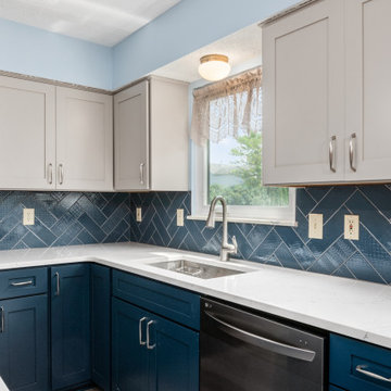 Stunning Transitional Hybrid Kitchen Remodel Done in a Two-Tone Color