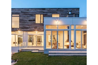 Exterior home idea in Chicago