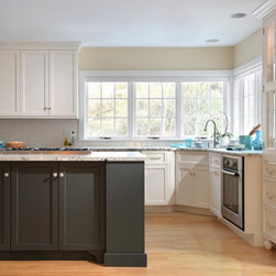 Candlelight Cabinetry - Kitchen Cabinetry