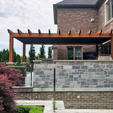 Retractable Shade, King City