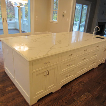 Calacatta Quartz Kitchen Counters & Full Height Splashes