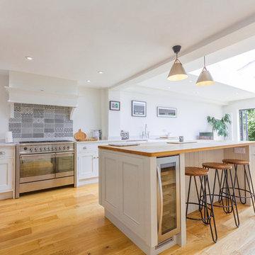 Helen's Kitchen