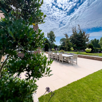 Extensive Porcelain Terrace with Florence Beige Porcelain