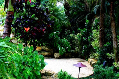 Photo of a tropical landscaping in Miami.