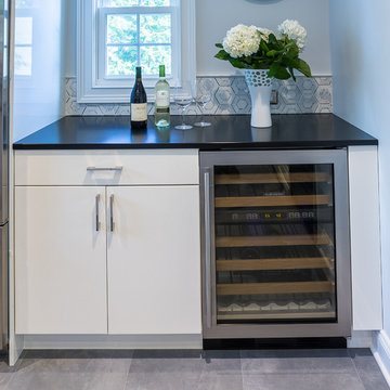 Contemporary Bronxville High Gloss Kitchen
