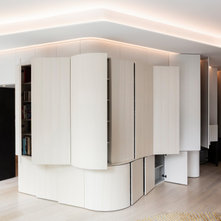 Modern Closet by Agence Demont Reynaud /PPil