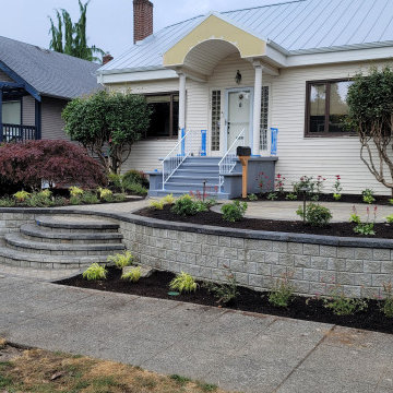 West Seattle Front Yard Patio
