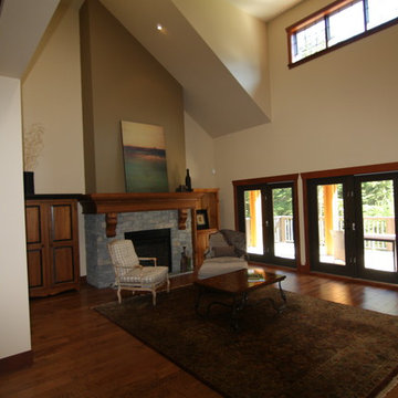 9028 Riverside Drive - Wedgewoods
