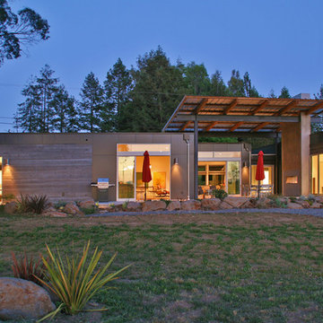 A Modern Prefab in CA Wine Country You’ll Love