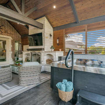 Luxurious Outdoor Living Oasis In Rowlett, TX