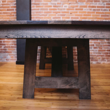 Quay Table and Bar