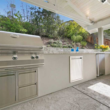 Outdoor Grill and Beverage Cooler