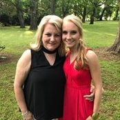 Elyse Hall's photo