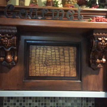 faux wood finish with alligator skin accent