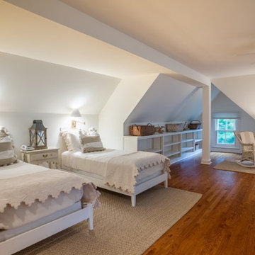 We are thrilled to introduce 612 Gravers Lane, a veritable ~jewelbox~ in an idea