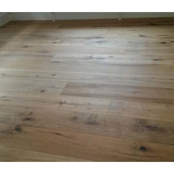 Installing Mid-range Oak Wood to Living Areas