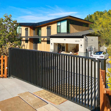 Los Altos Iron Gate