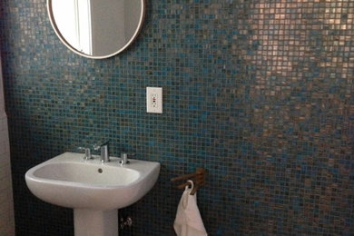 Transitional bathroom photo in San Francisco