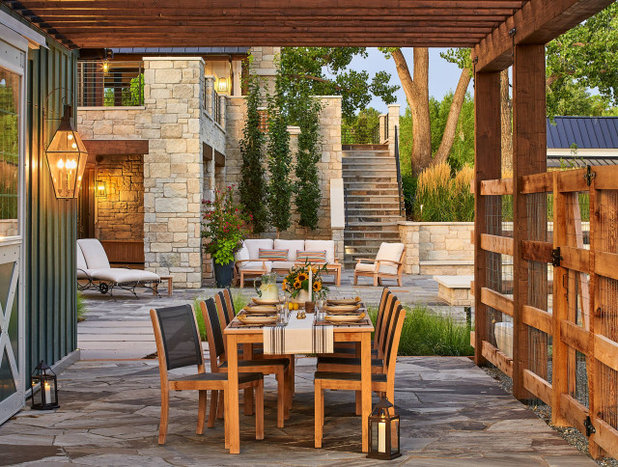 Farmhouse Patio by KGA Studio Architects, PC