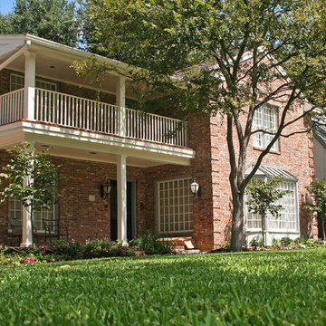 Flowerbeds and Backyard Makeover