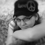 Elyana Farley's photo