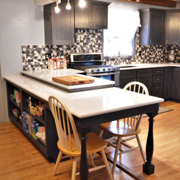 Niles, MI. BaileyTown USA Select. Rustic Grey Oak Kitchen