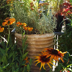 concrete pots - Products