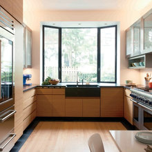 Leslie kitchen