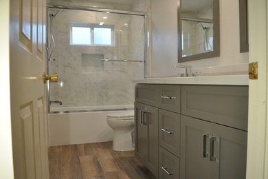 Inspiration for a bathroom remodel in Los Angeles