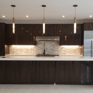 High Gloss Walnut-look