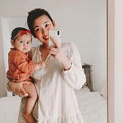 Hazel James's photo
