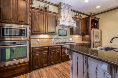 Inspiration for a kitchen remodel in Oklahoma City