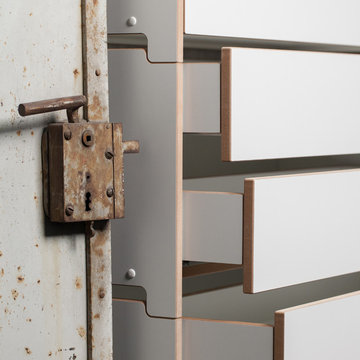 HARRY stackable shelving
