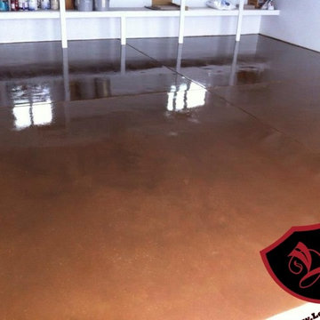 Leggari chemical stains on concrete floors